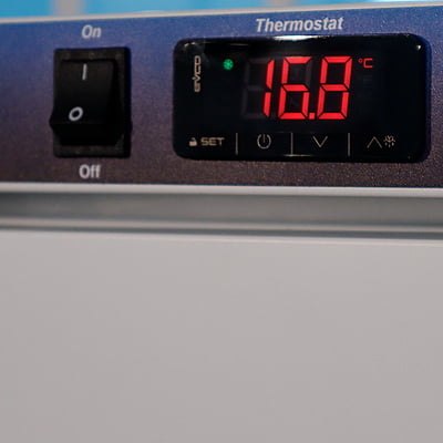 Armario expositor APS-651-I Armario expositor APS-651-I