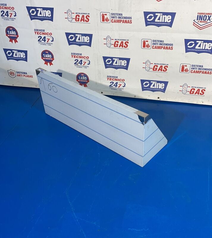 Estantería mural lisa 40x100x40 Estantería mural lisa 40x100x40