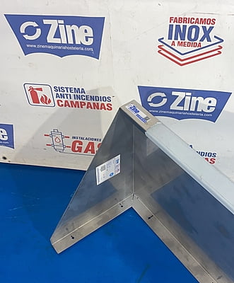 Estantería mural lisa 40x120x40 Estantería mural lisa 40x120x40