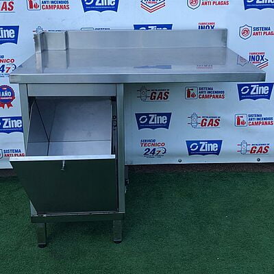 Mueble con espacio 108x70x86cm Mueble con espacio 108x70x86cm